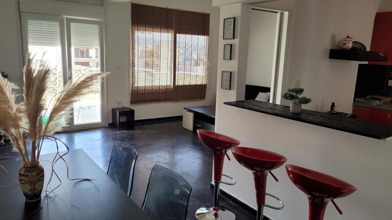 Seaty Apartment Corinth Eksteriør bilde