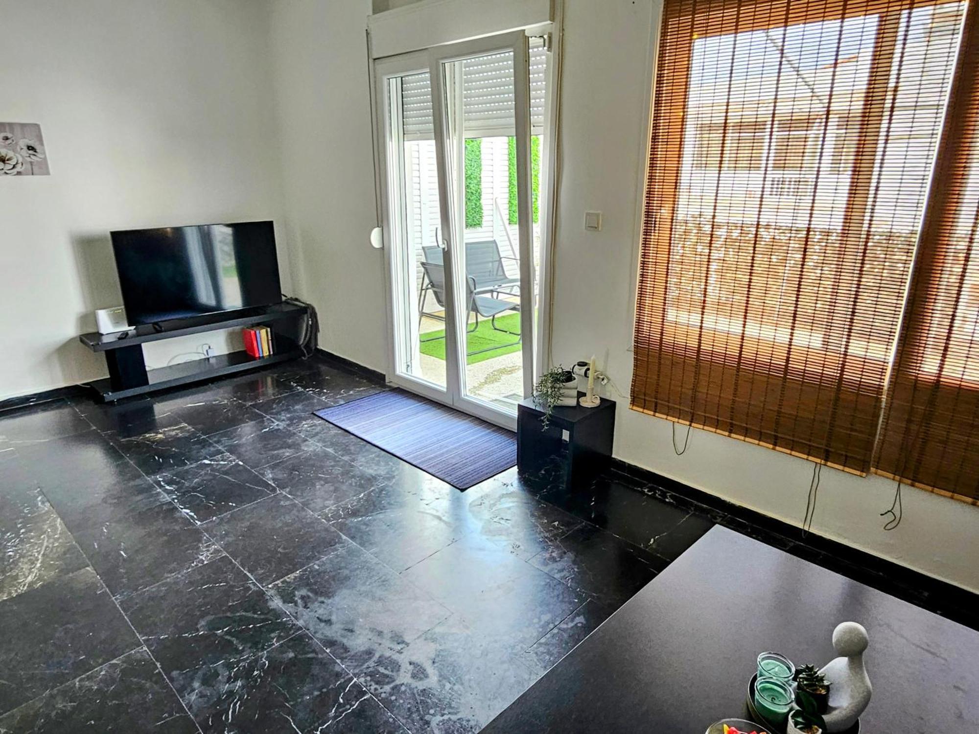 Seaty Apartment Corinth Eksteriør bilde